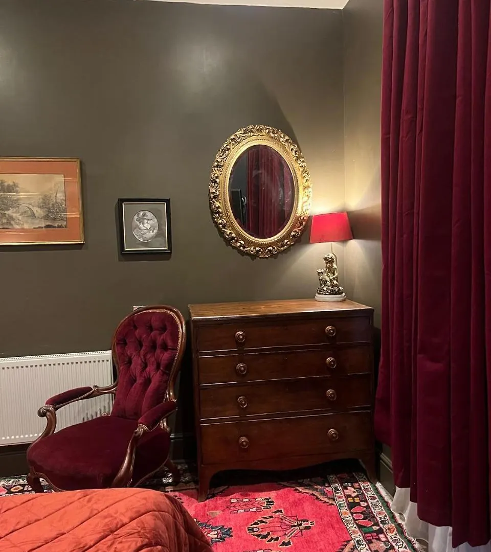 Queens Court Hotel Exeter