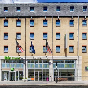 ibis-styles-london-excel.brighton-hotels-england.com/